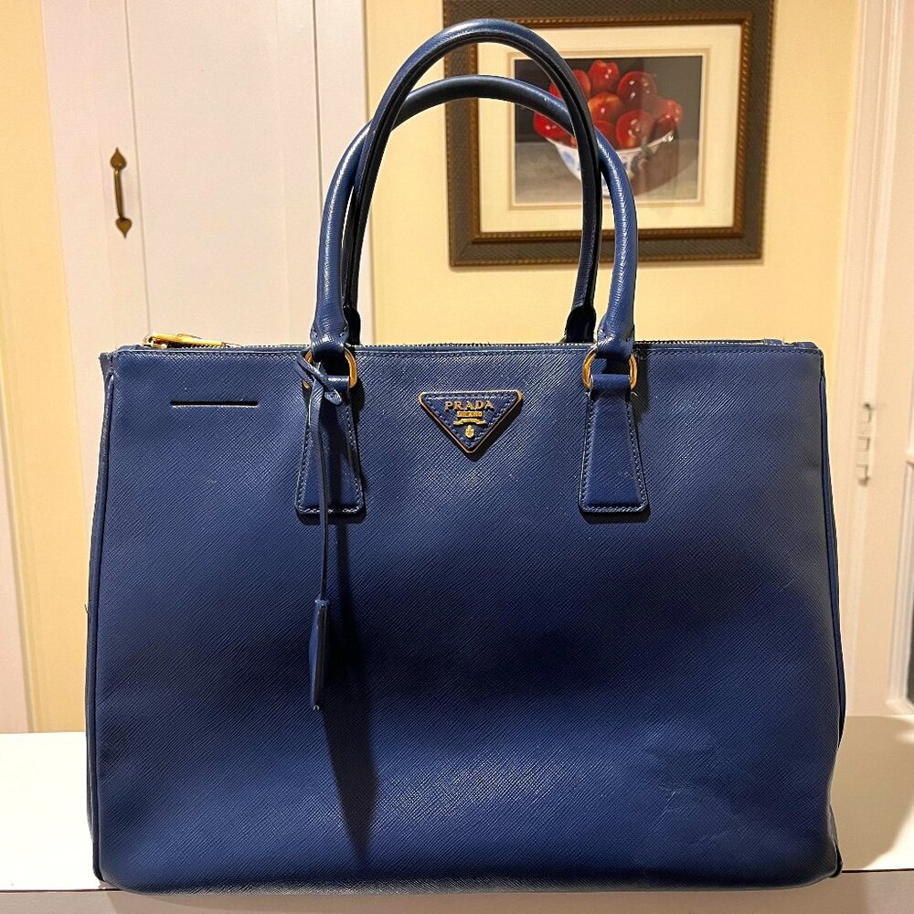 Prada Large Saffiano Galleria Tote